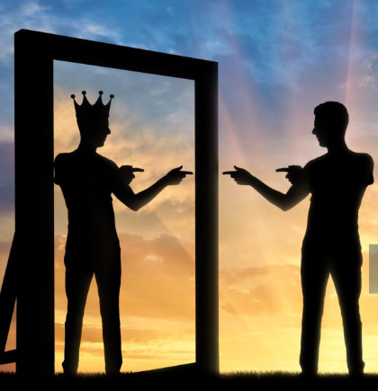 Il narcisista allo specchio
